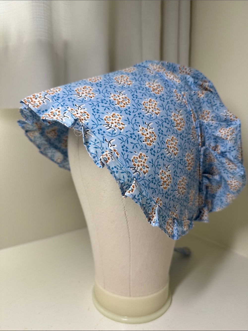 NWT Halloween costume pioneer floral blue cotton bonnet. OS.
